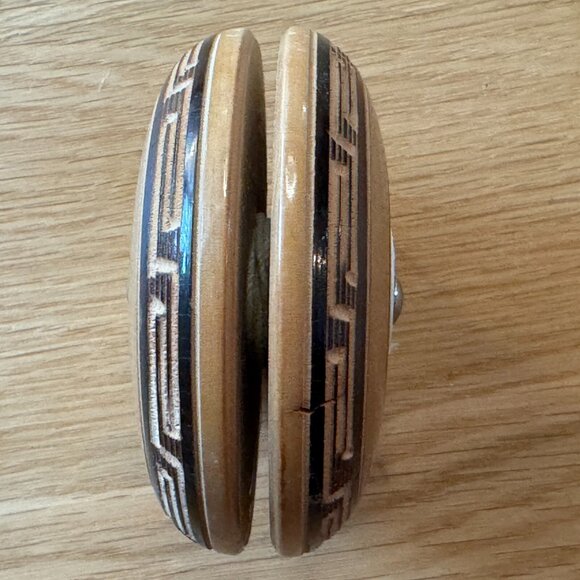 Yo-Yo, Wooden/Carved - Picture 5 of 10